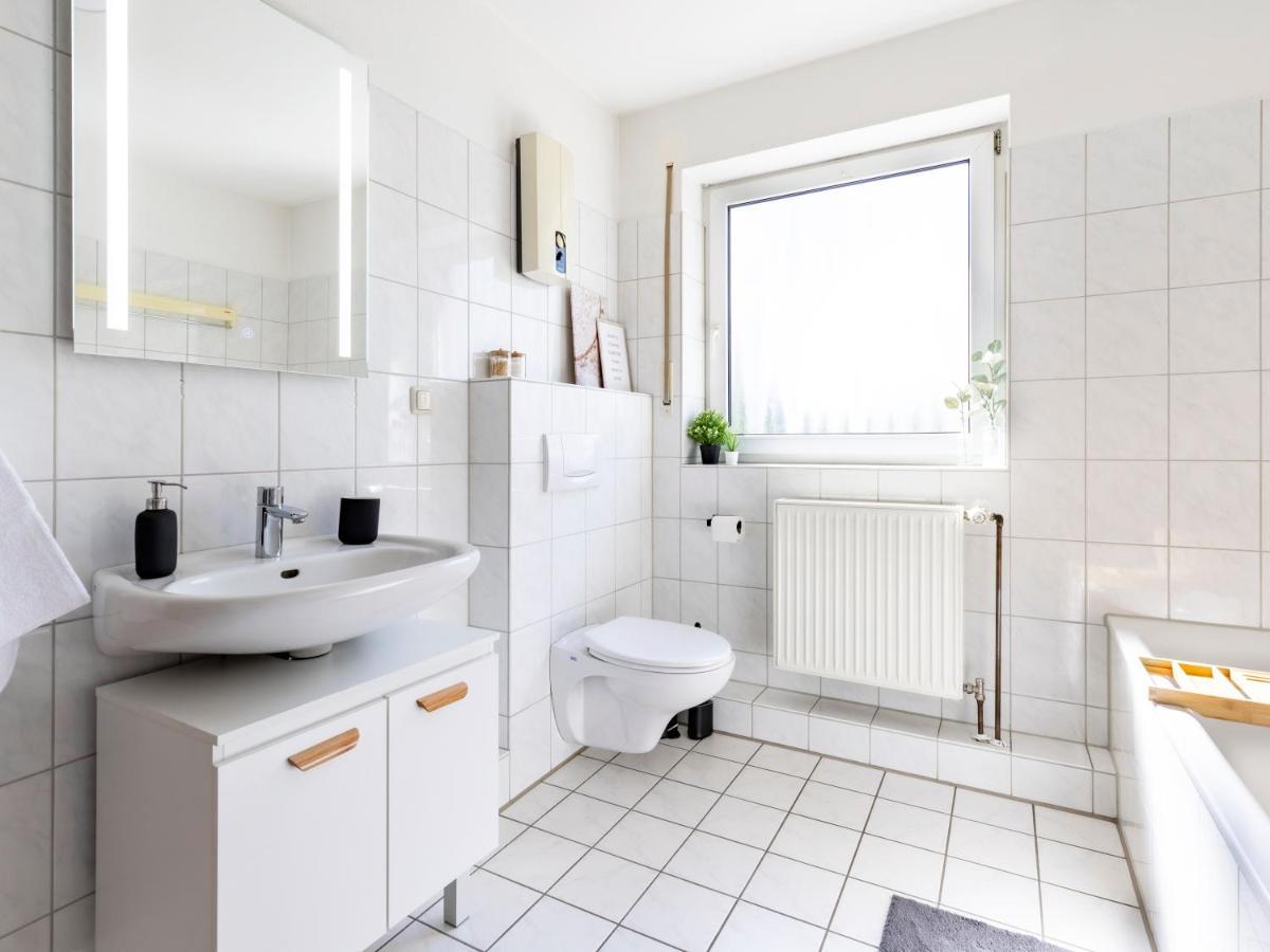 Arena In Der Naehe - Tiefgarage - Balkon - Kueche - Smart Tv Apartment Gelsenkirchen Bagian luar foto